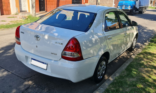 Toyota Etios 1.5 Xs