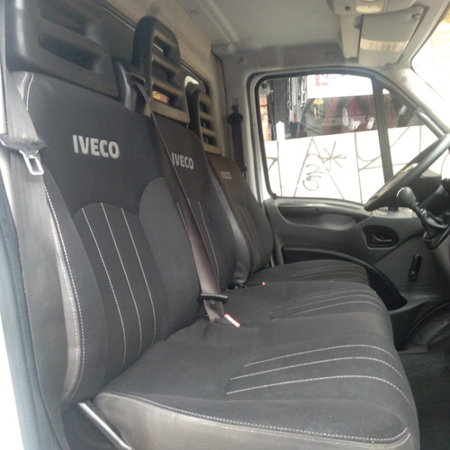 Iveco Daily 35s14 2014 Baú Com Plataforma Traseira Revisada