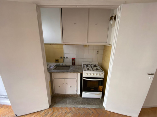 Practico Monoambiente Con Kitchenette En Caballito
