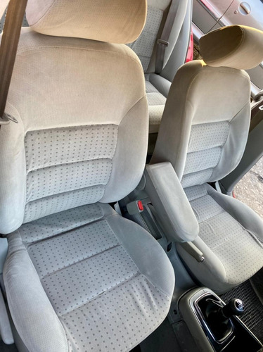 Volkswagen Golf 1.6 Format