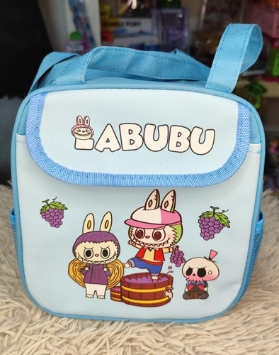 Lunchera Termica Capibara/ Labubu/ Kuromi Celeste Labubu