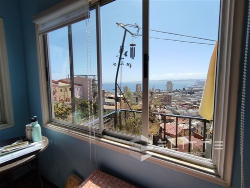 Imagen 9 de 30 de Casa En Venta En Valparaíso