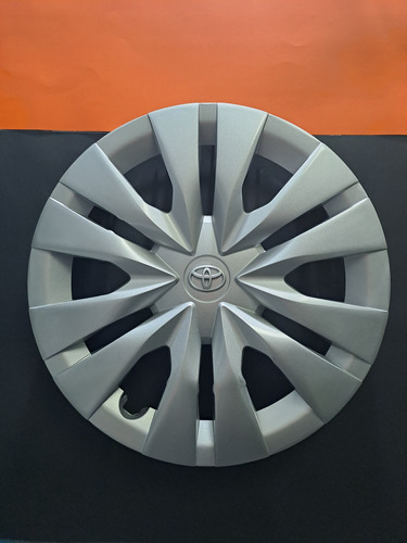 Tapon Polvera Toyota Yaris R15  Núm Parte 43602-0d400