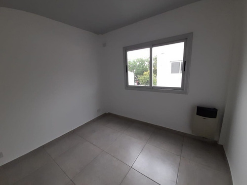 Imagen 6 de 7 de Departamento En Venta En Merlo Norte