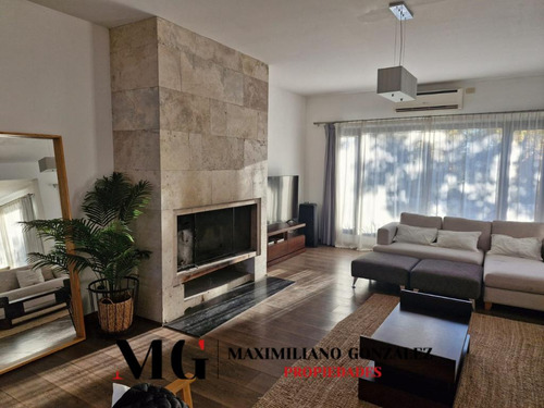 Casa En Venta, 7 Ambientes - Barrio Privado El Metejón - Cañ