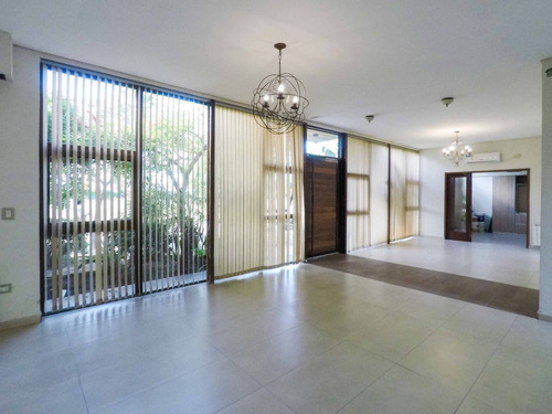 Venta Casa 3 Dormitorios Jardin Claret