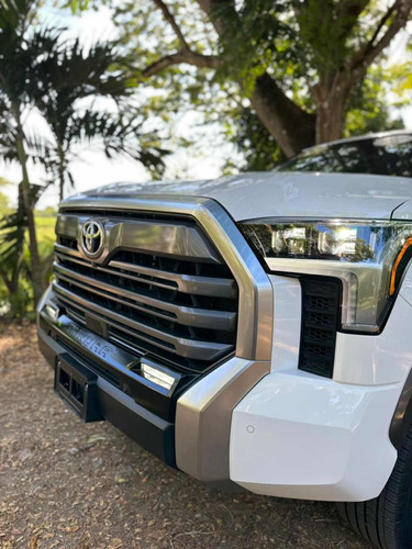 Toyota Tundra Limited