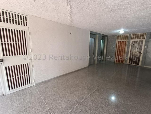 Imagen 2 de 22 de Apartamento En Venta Urb San Jacinto, Maracay 23-18584 Hc
