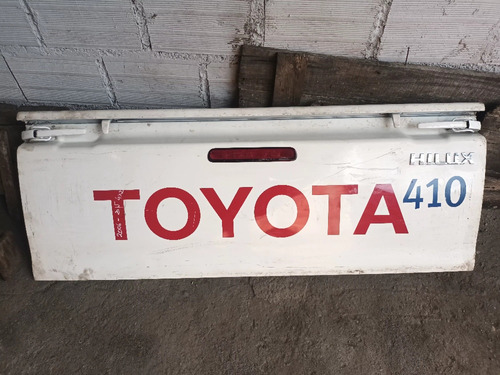 Compuerta Toyota Hilux 4x2 Año 2006-2015 Usada Original 