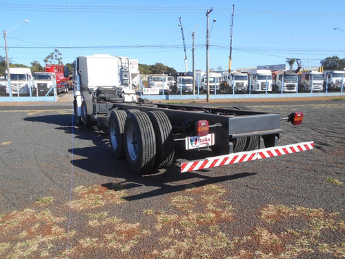 Imagem 4 de 25 de Volkswagen 24250 Bitruck 2012