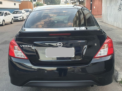 Nissan Versa 2018 1.0 12v S 4p