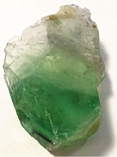 Cristal De Fluorita Verde 48*15*36 Mm 47 Gr