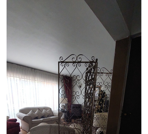 Casa En Condominio De Estilo Clásico.3d-1b-1e -seguridad