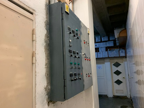 Venta Instalaciones De Gran Distribuidora De Pollos Con Maquinaria, Cavas, Planta Electrica. El Tambor Los Teques. Yy