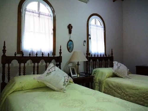 Hermosos Chalet De 3 Ambientes En Las Lomas