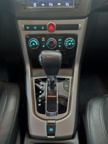 Chevrolet Captiva 2.4 16v (aut) Gasolina Automático