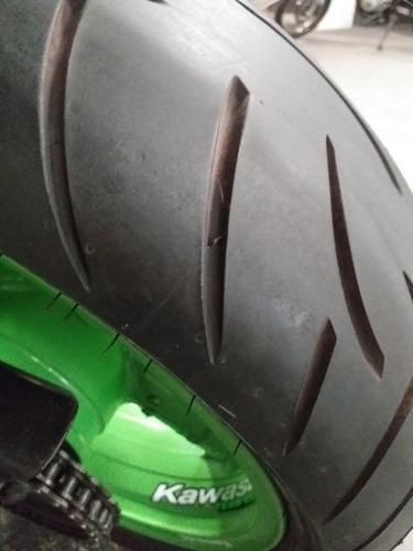 Kawasaki Ninja Zx9r 900b2