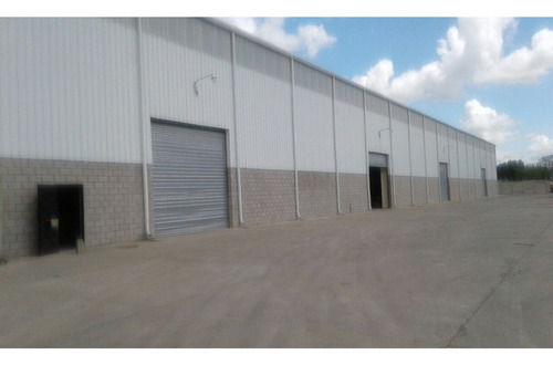 Depósito En Vicente López 4.000 M2 Logísticos, 4000 M2 De Playa . 400 M2 Oficinas