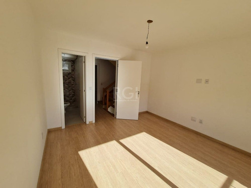 Casa Em Guarujá Com 3 Dormitórios - Lu432322