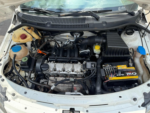 Volkswagen Saveiro 1.6 Cab. Simples Total Flex 2p