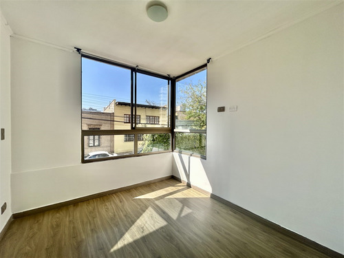 Departamento En Venta De 2 Dorm. En Independencia