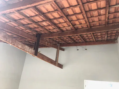 02 Casas Com 3 Quartos Cada. Garagem Coberta E Portão Auto.