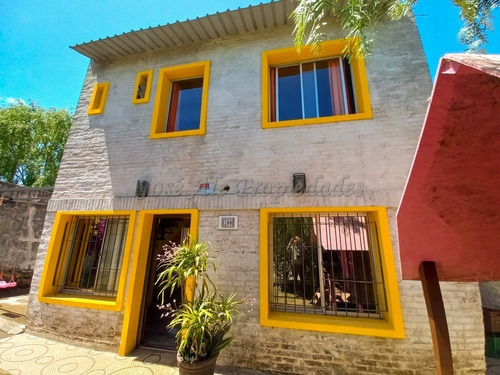 En Venta Casa De 3 Dormitorios Colonia Del Sacramento