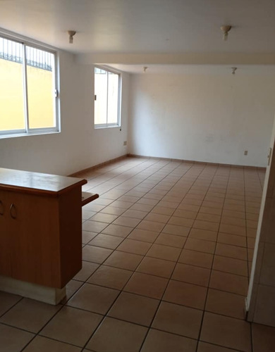 Casa En Venta. Playa Regatas, Militar Marte, Iztacalco, Cdmx.