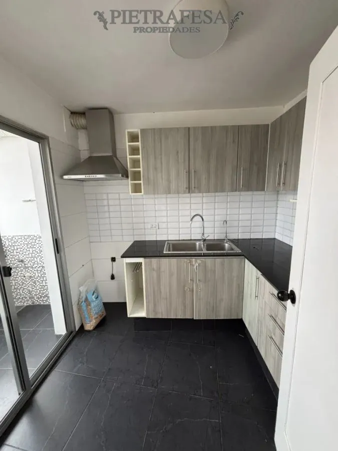 Apartamento En Alquiler, 3 Dormitorios, 2 Baños, Terraza. Pocitos. · Foto 4