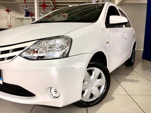 Toyota Etios 1.5 Xs 16v Flex 4p Manual