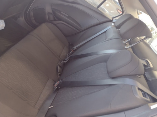 Imagen 7 de 9 de Fiat Cronos Drive