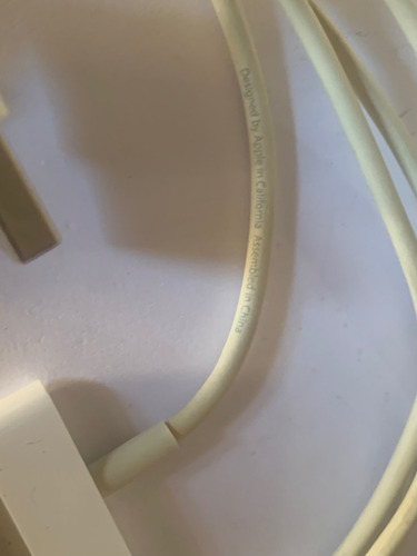 Cable Usb Apple Entrada 30 Pines Para iPod, iPad Y iPhone. (Usado)