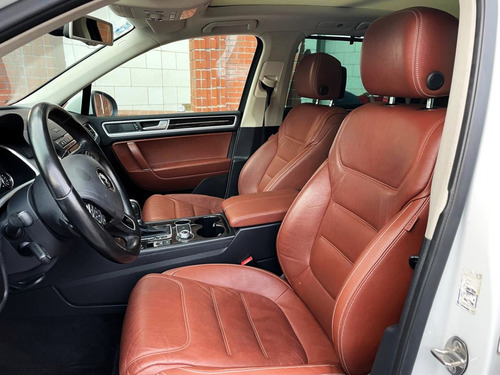 Volkswagen Touareg 3.0 V6 Tdi At