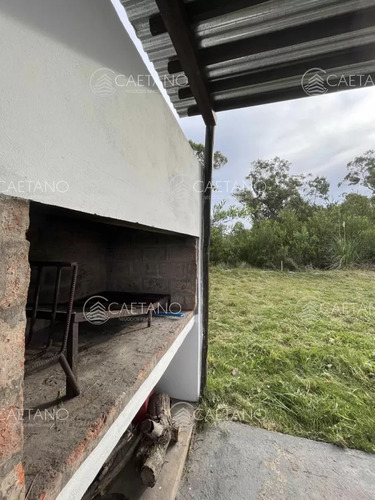 Venta Casa - 2 Dormitorios + Parrillero Y Pileta - Santa Monica