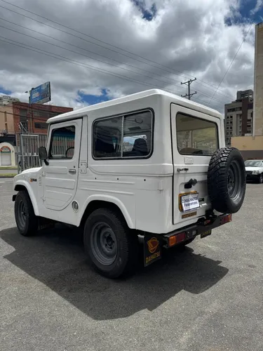 Daihatsu F20 1.6 F20 4X4