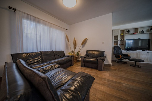 Venta Casa 4 Ambientes En Parque Sakura - Permuta