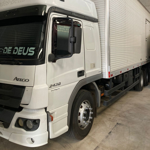 Imagem 2 de 15 de Mercedes Benz Atego 2430 Gabina Leito Motor 80.000 Km