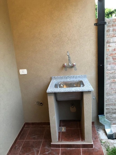 Imagen 3 de 7 de Duplex En Venta En Ituzaingo Norte