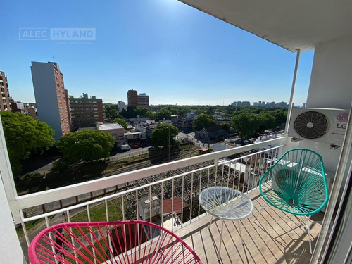 Imagen 3 de 11 de Departamento 4 Ambientes En Venta - Mart.-vias/santa Fe