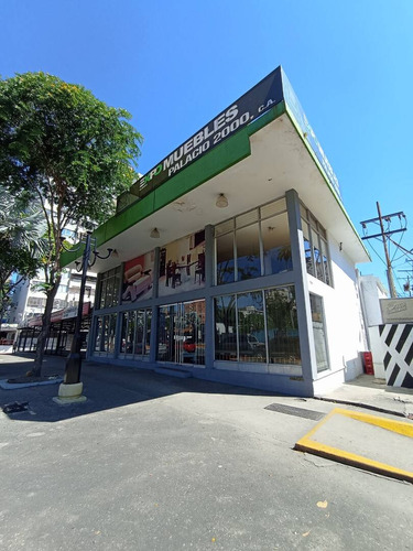 225166 Venta De Local En Av. Bolivar De Valencia 