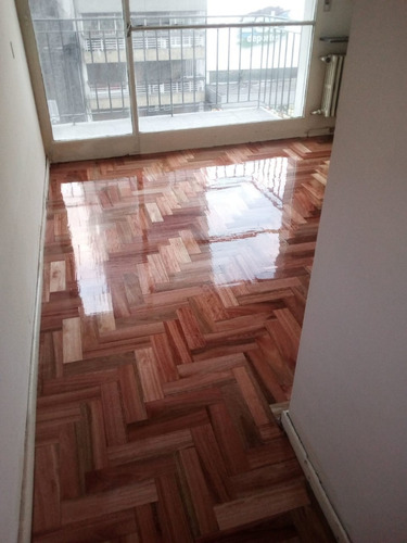 Pulido Y Plastificado De Pisos De Madera