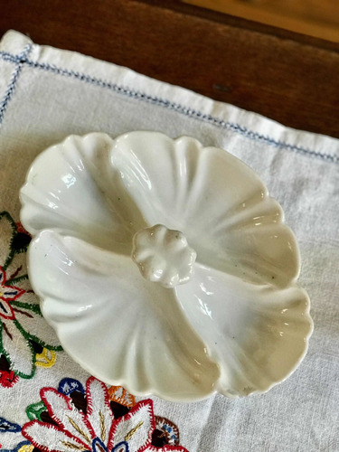 Antiguo Copetinero De Porcelana Con Cuatro Divisiones