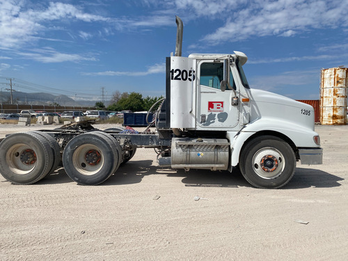 Tractocamion Daycab International 9200 I-año 2004