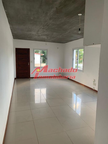 Imagen 1 de 10 de Apartamento En Venta En Maldonado