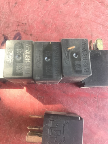 F57b 14b192 Aa Relay Caja Fusibles Ford Multiusos 6 Piesas (Usado)