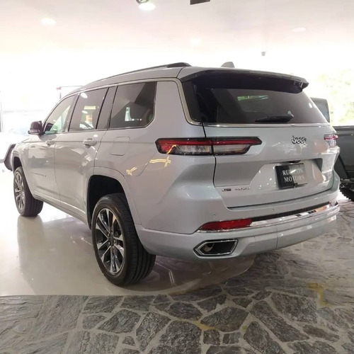 Imagen 2 de 11 de Jeep Grand Cherokee L Overland 4x4 2023