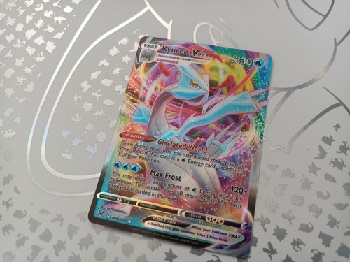 Kyurem Vmax Carta Pokémon Original Y Nueva 