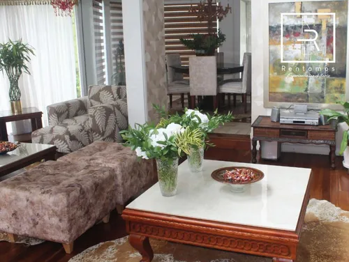 Casa En Arriendo En Loma Del Chocho. Cod A10810
