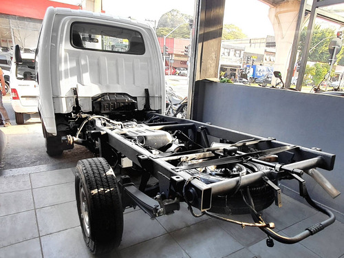 Imagem 3 de 14 de Hyundai Hr 2.5 Longo Sem Caçamba 4x2 16v 130cv Turbo