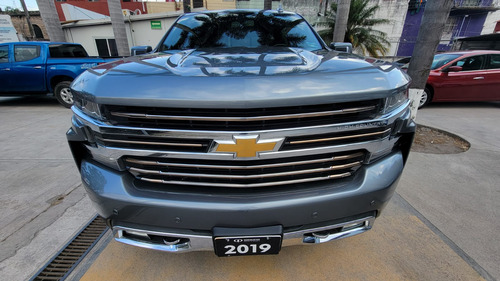 Chevrolet Cheyenne 6.2 2500 Doble Cab High Country 4x4 At